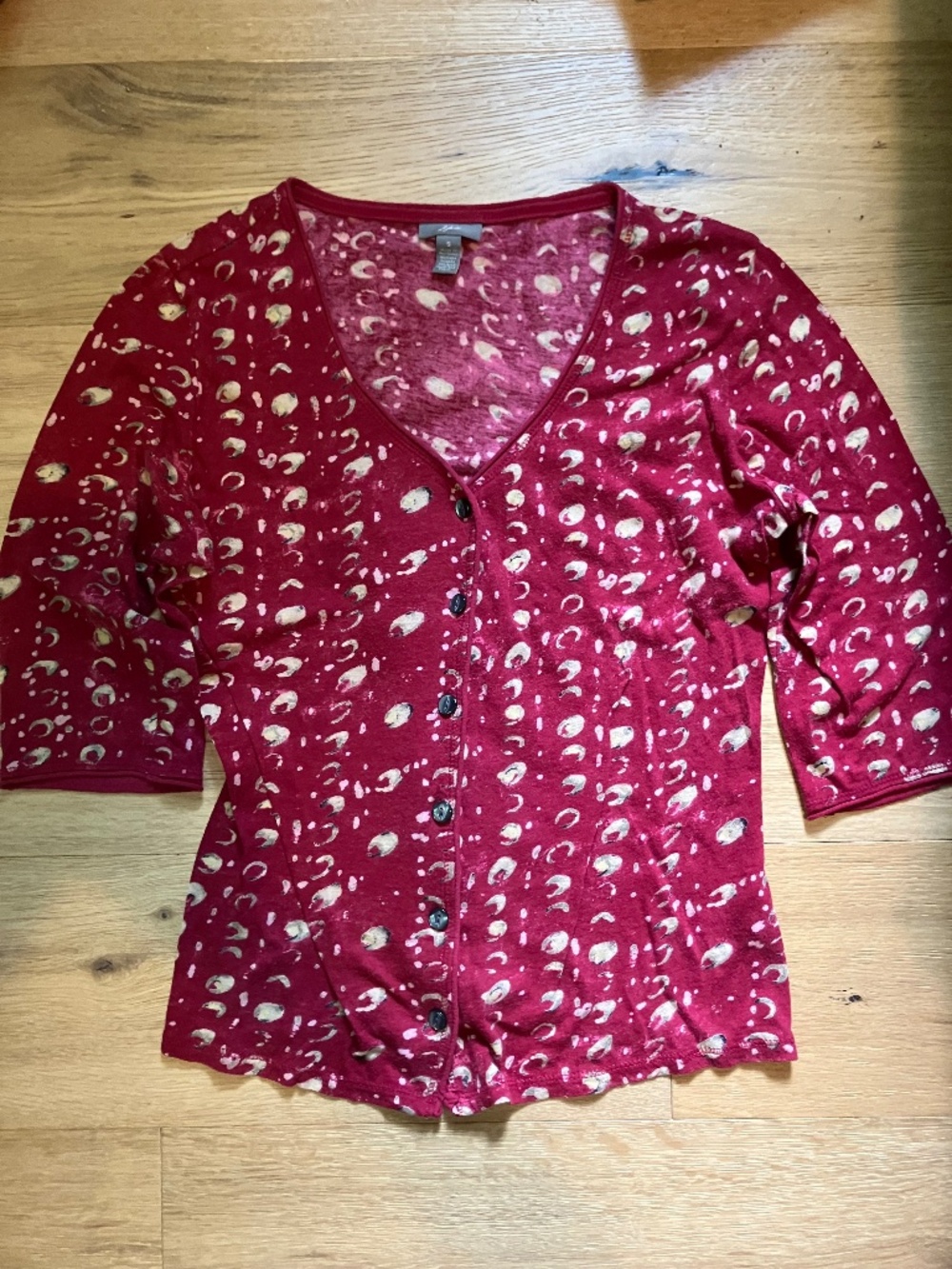 J.Jill Red Moon/Star Print V-Neck Top Size S